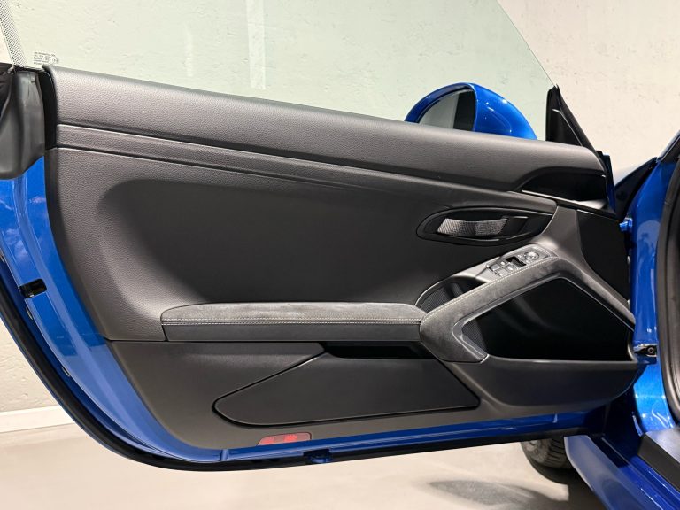 CAYMAN GT4