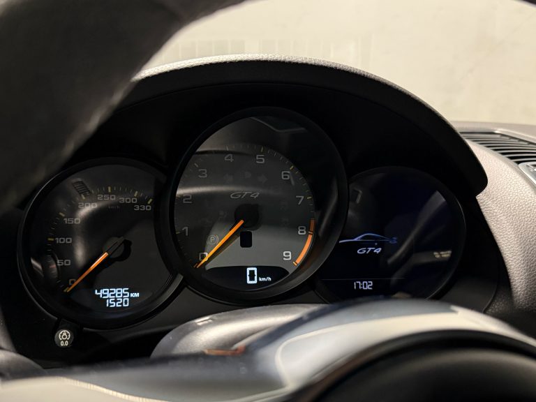 CAYMAN GT4