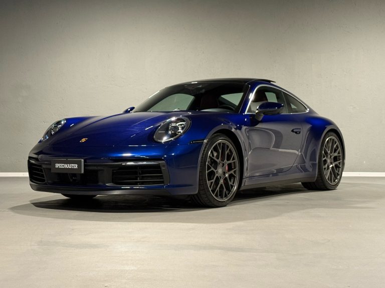 PORSCHE 992 4S