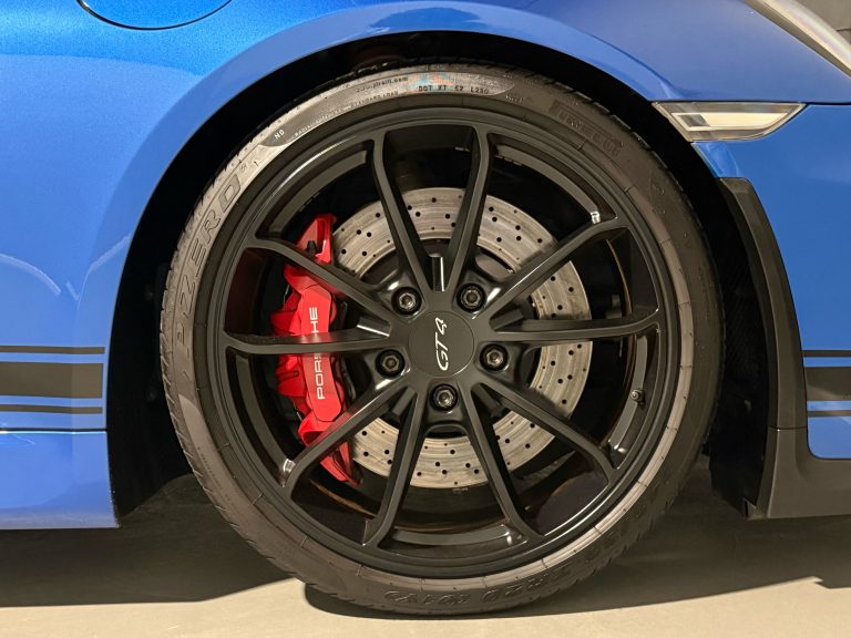 CAYMAN GT4