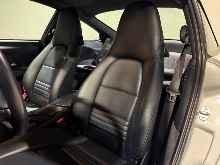 PORSCHE 996 CARRERA 4