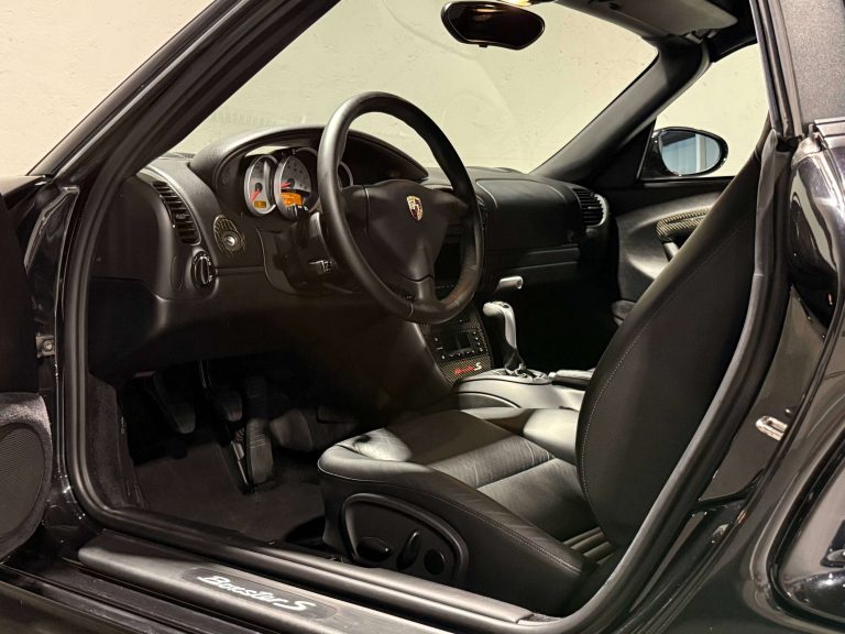 Porsche Boxster 3