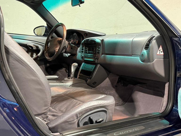 PORSCHE 996