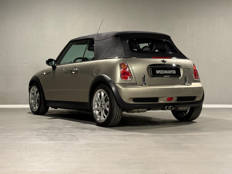 MINI COOPER S SIDEWALK