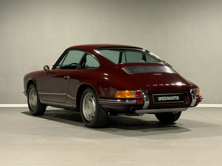 PORSCHE 911 2