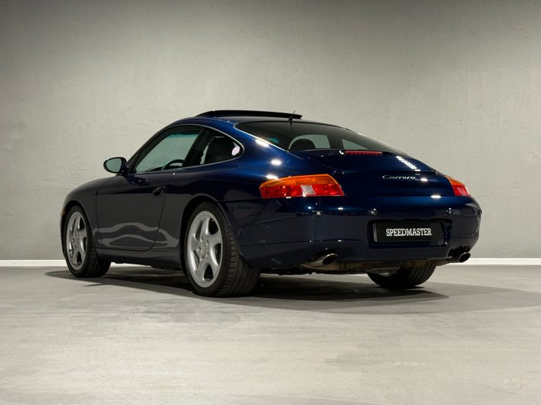 PORSCHE 996