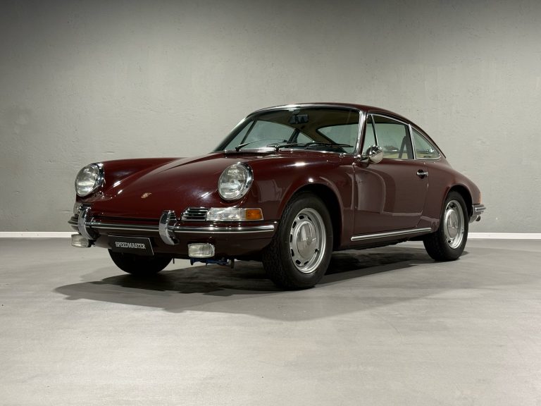 PORSCHE 911 2