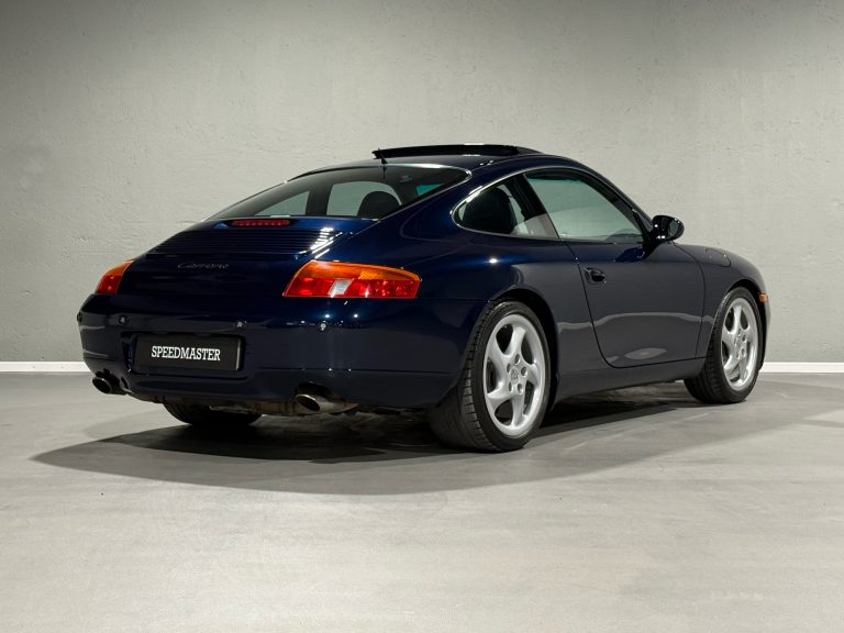PORSCHE 996