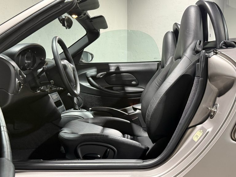 PORSCHE BOXSTER 2