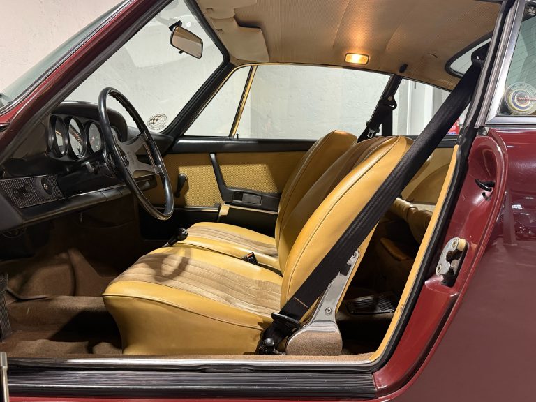 PORSCHE 911 2